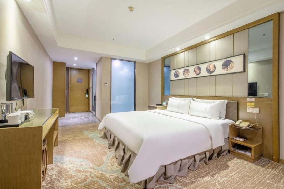 Lnsail Hotel Shenzhen Luohu Port Railway Station Exterior foto