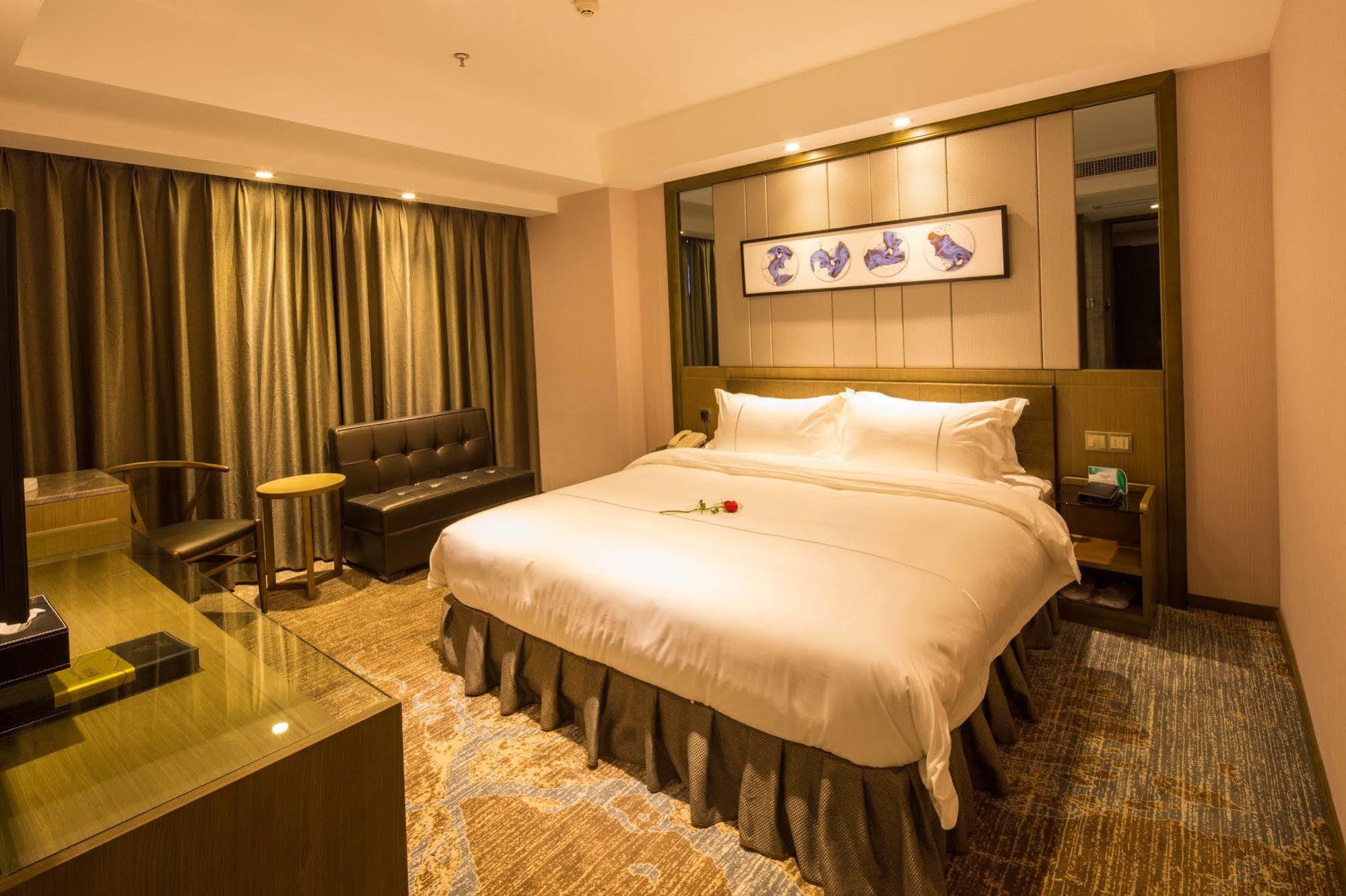 Lnsail Hotel Shenzhen Luohu Port Railway Station Exterior foto